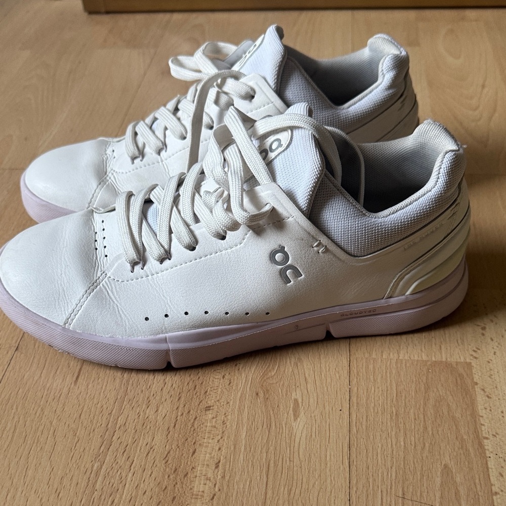 On Running The Roger Advantage 2 Women's Tennis Lifestyle